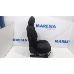 Peugeot - 3008 - Sitz links
