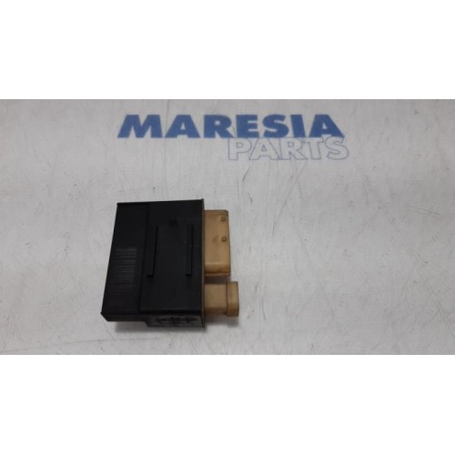 Peugeot - Partner - Glow plug relay