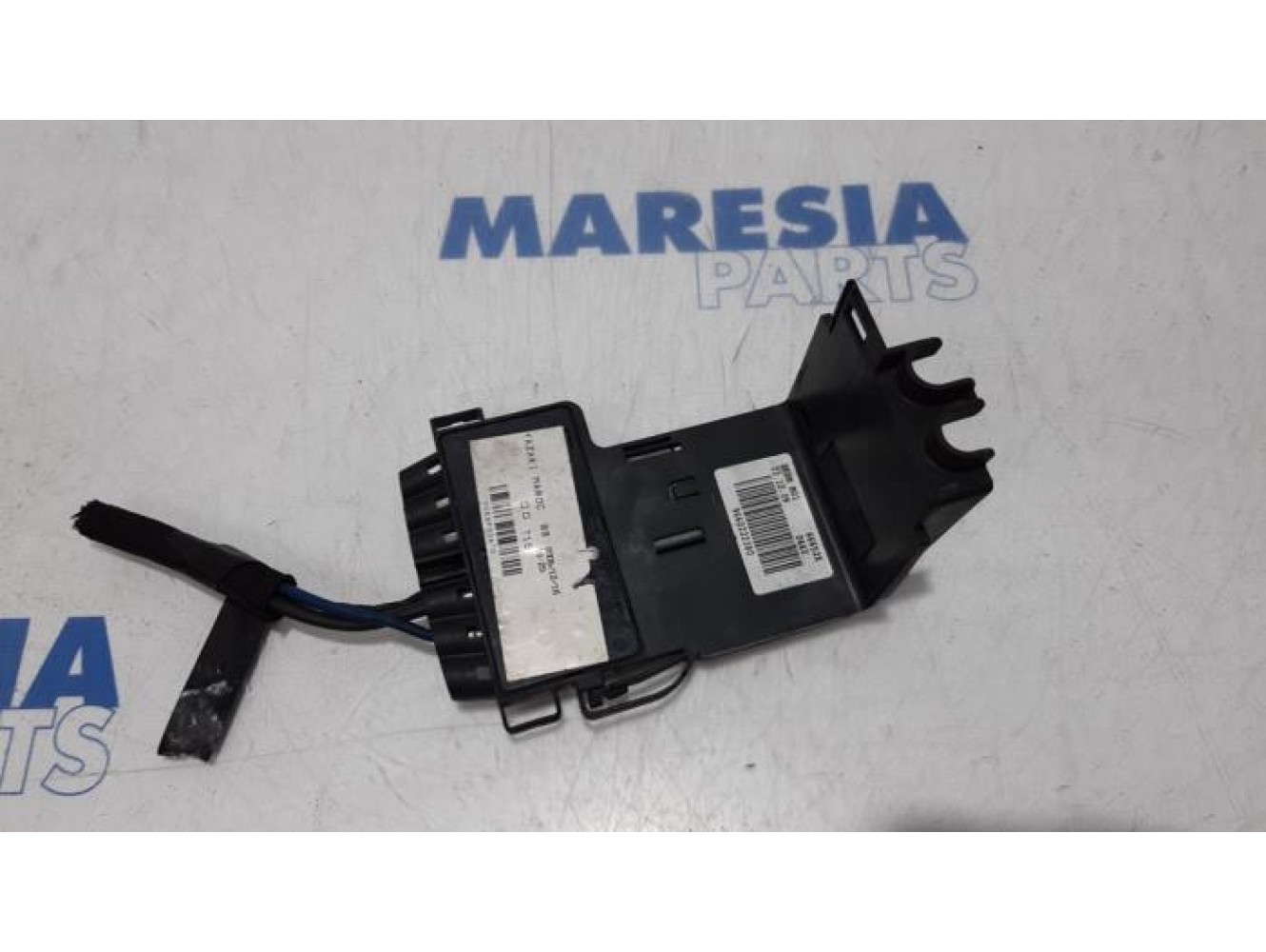Peugeot - Partner - Fuse box