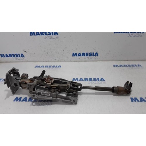Citroen - C5 - Steering column housing