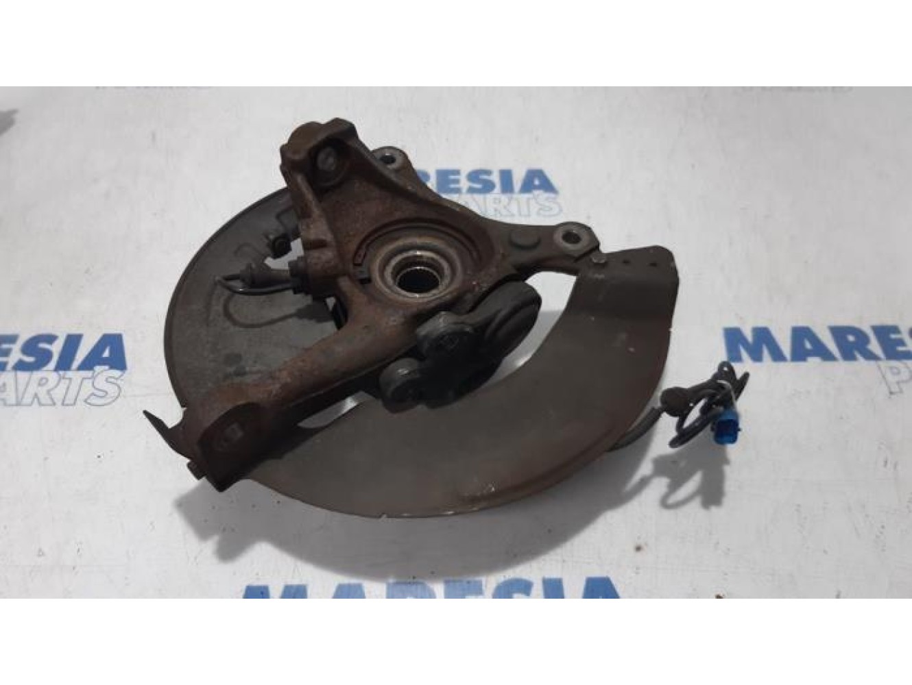 Citroen - C5 - Achsschenkel links vorne