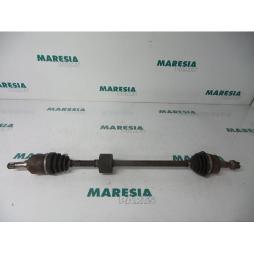Fiat - Punto - Front drive shaft, right