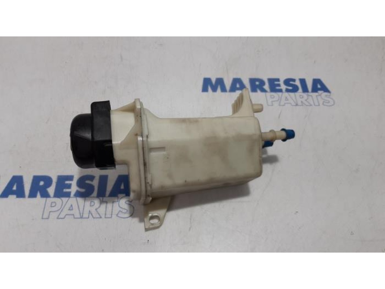 Citroen - Jumper - Power steering fluid reservoir