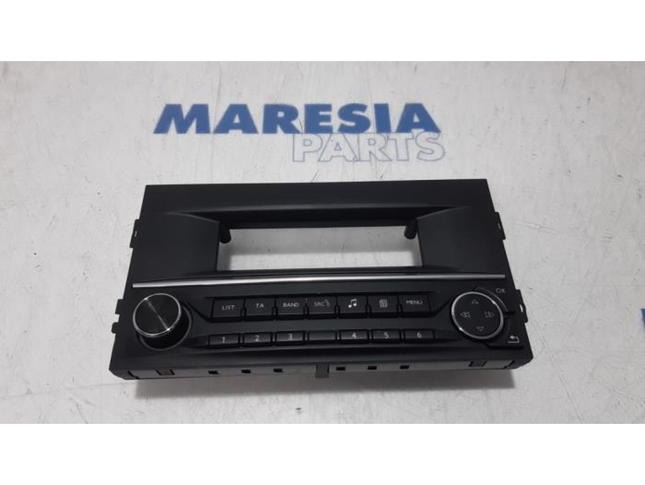 Peugeot - 308 - Radio control panel