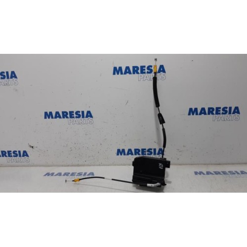 Peugeot - 308 - Rear door mechanism 4-door, right