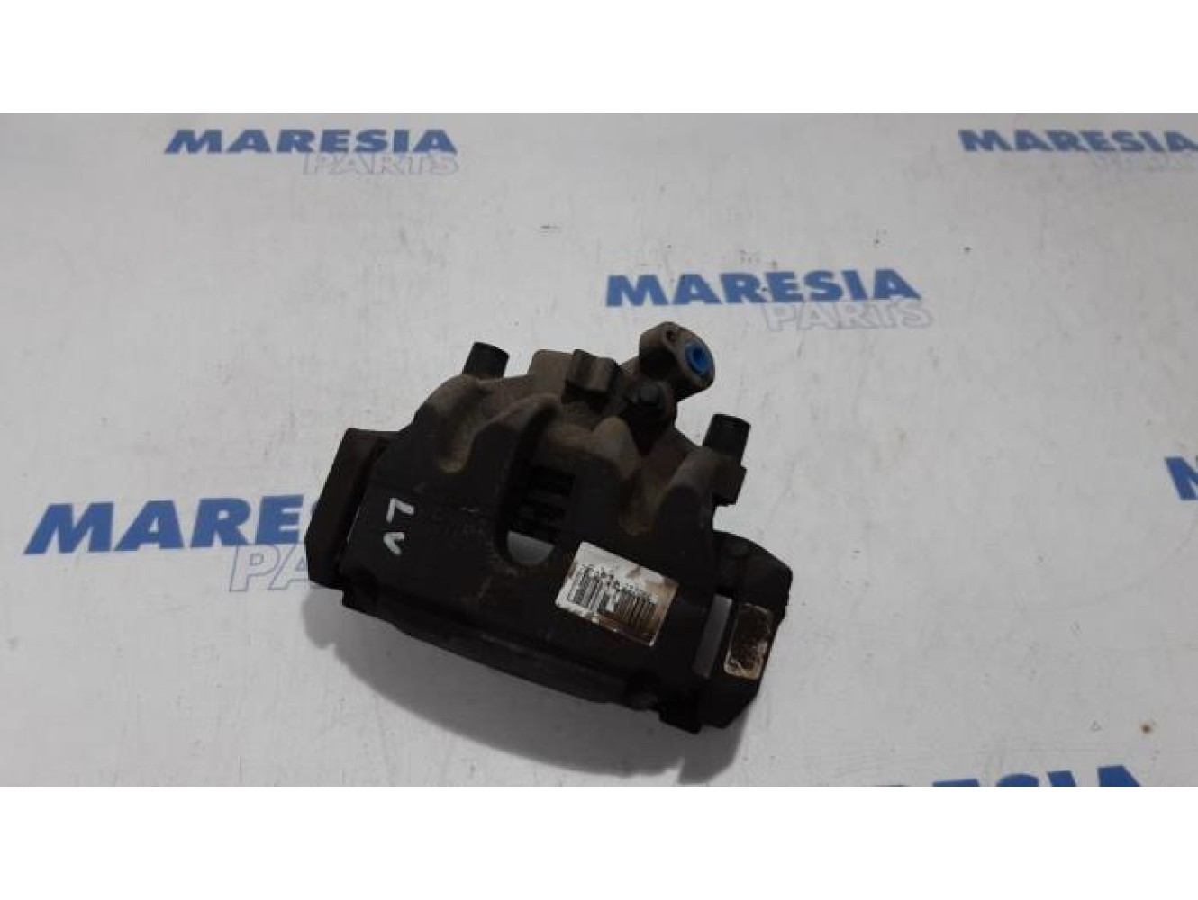 Citroen - DS5 - Front brake calliper, left