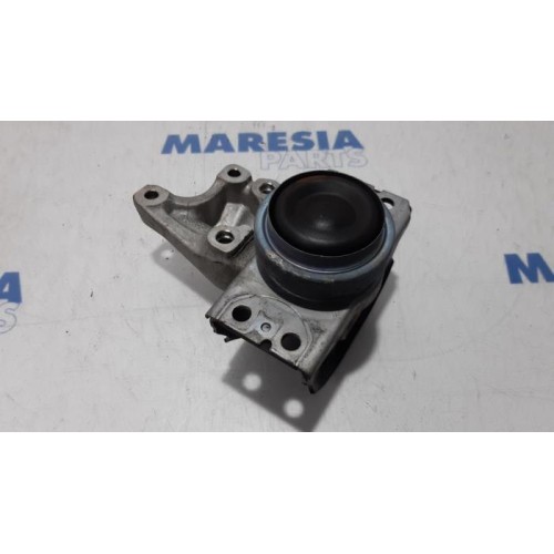 Citroen - DS5 - Engine mount