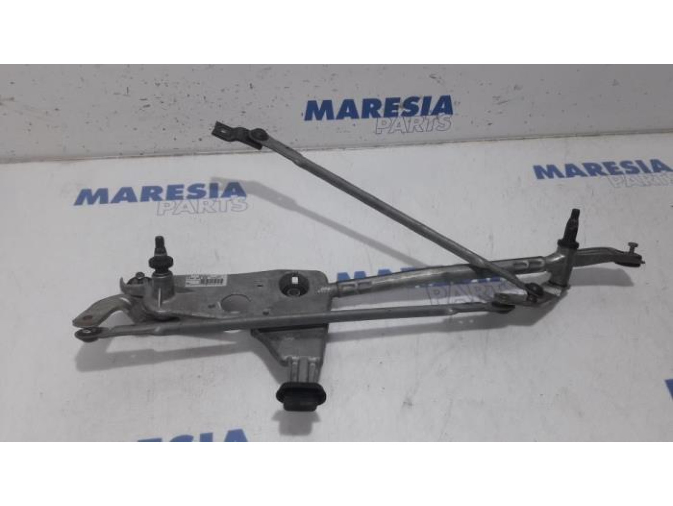 Peugeot - 308 - Wiper mechanism