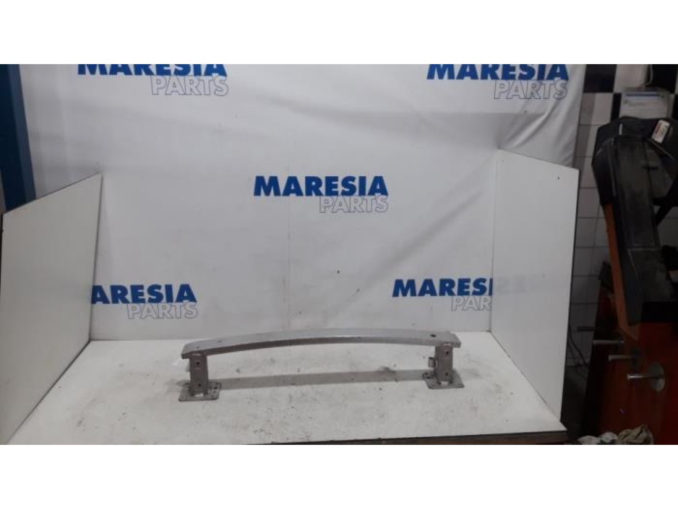 Peugeot - 308 - Rear bumper frame