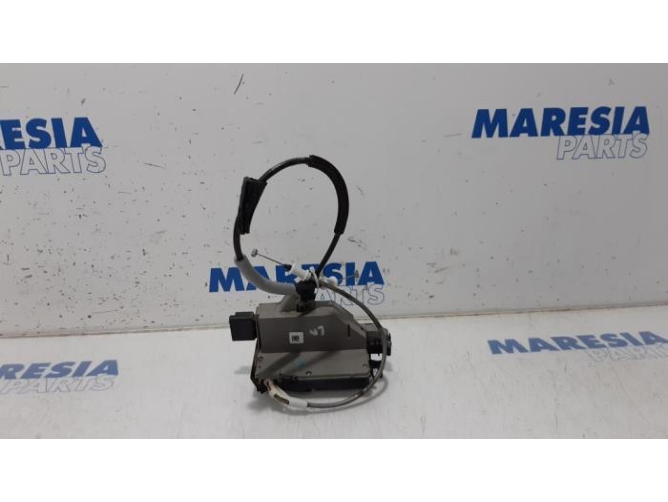 Citroen - DS5 - Rear door lock mechanism 4-door, left