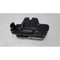 Citroen - DS5 - Tailgate lock mechanism