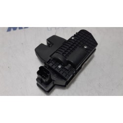 Citroen - DS5 - Tailgate lock mechanism