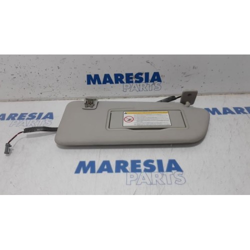Peugeot - 3008 - Sun visor