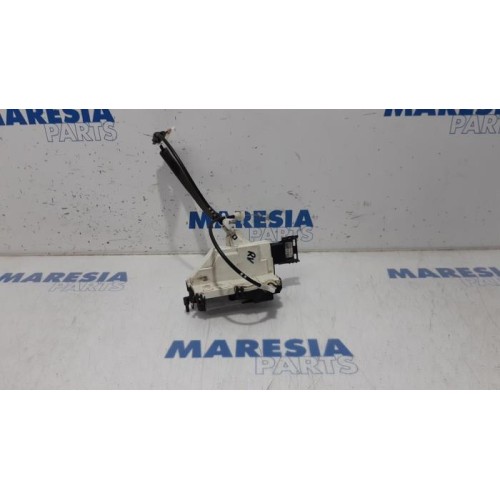 Peugeot - 3008 - Front door lock mechanism 4-door, right