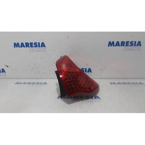 Peugeot - 3008 - Taillight, right