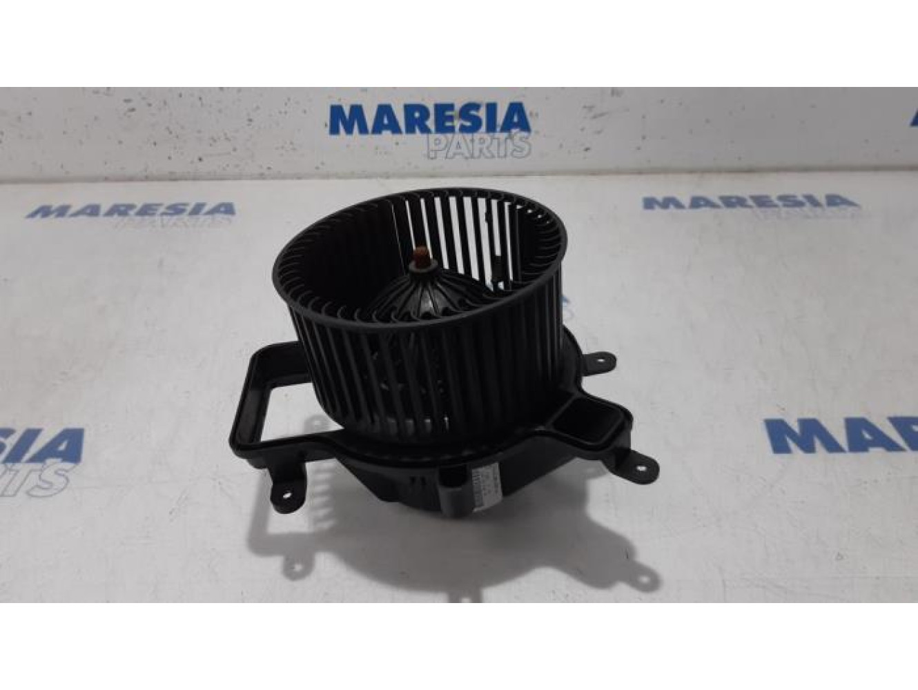 Peugeot - 3008 - Heating and ventilation fan motor