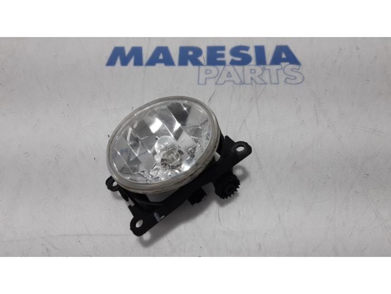 Peugeot - 3008 - Fog light, front left
