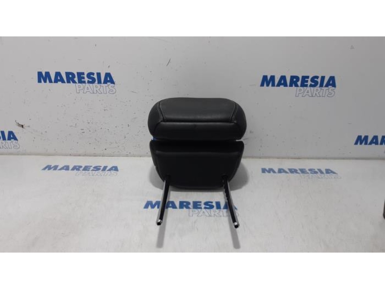 Citroen - DS5 - Headrest