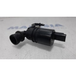 Peugeot - 3008 - Scheibensprüherpumpe vorne