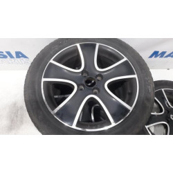 Renault - Clio - Sportvelgenset + banden