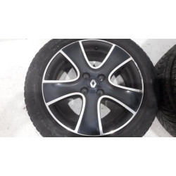 Renault - Clio - Sportvelgenset + banden