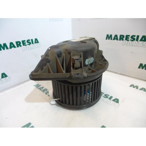 Renault - Trafic - Heating and ventilation fan motor