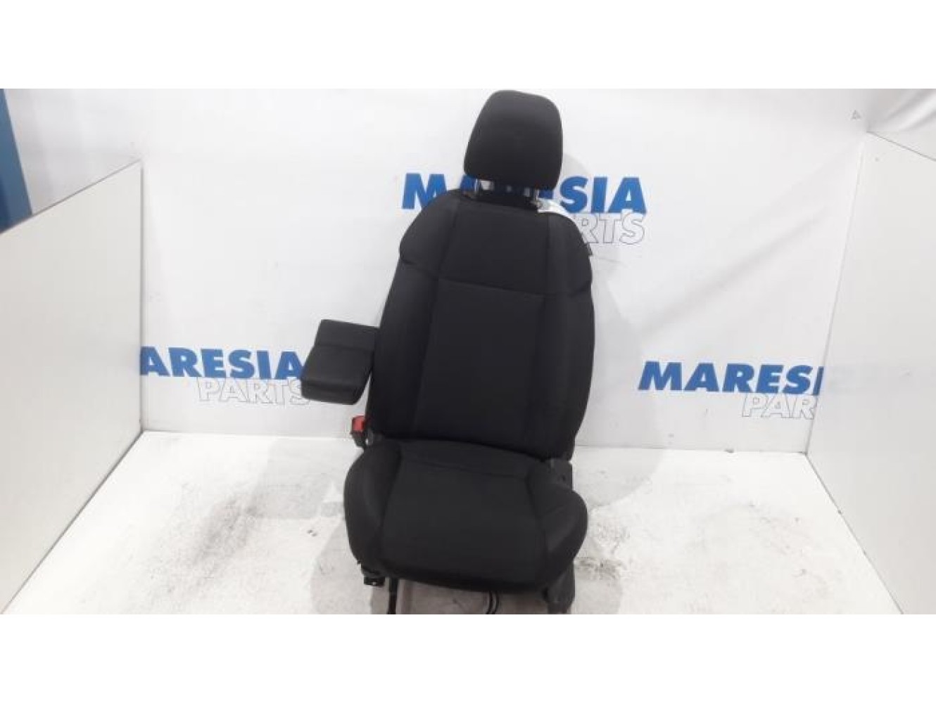 Alfa Romeo - Giulietta - Seat, left