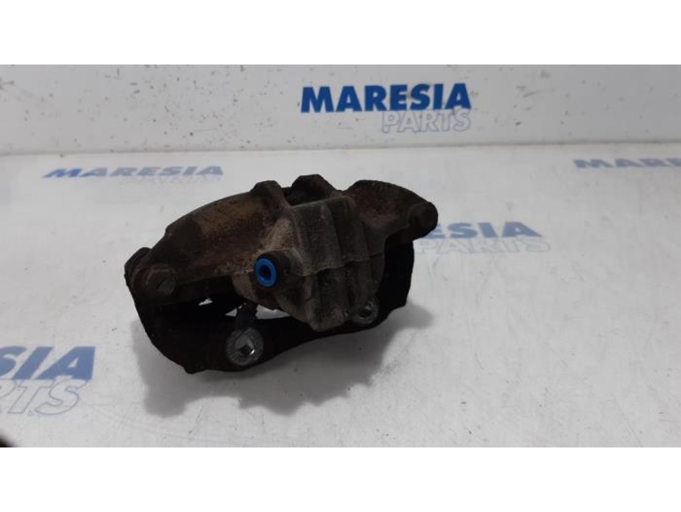 Peugeot - 207 - Front brake calliper, left