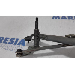 Peugeot - 207 - Wiper mechanism