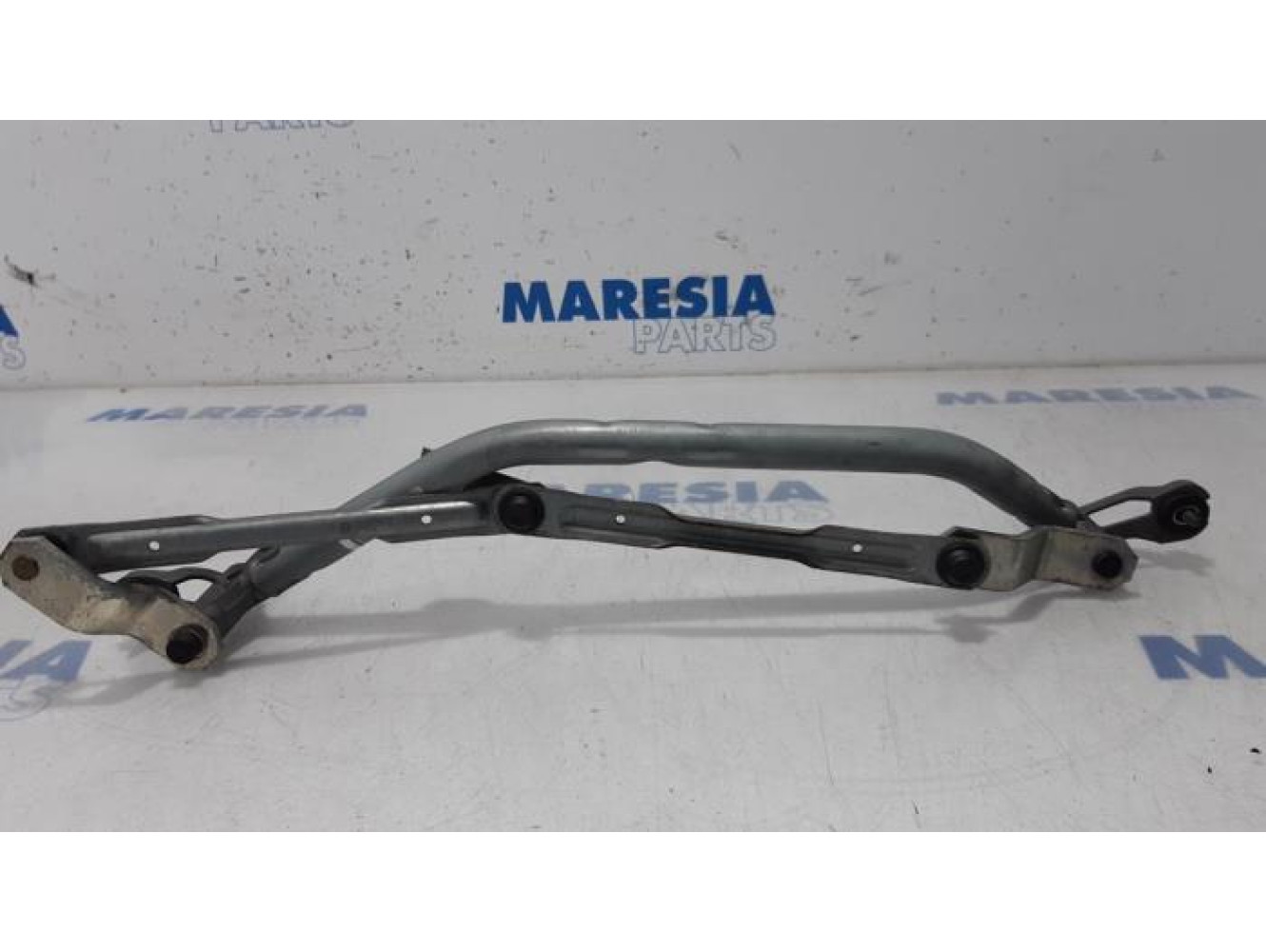 Peugeot - 207 - Wiper mechanism