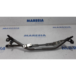Peugeot - 207 - Wiper mechanism