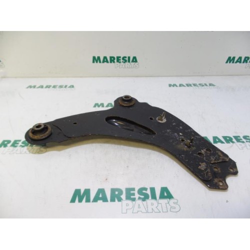 Renault - Trafic - Front lower wishbone, right