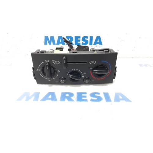 Peugeot - 207 - Heater control panel