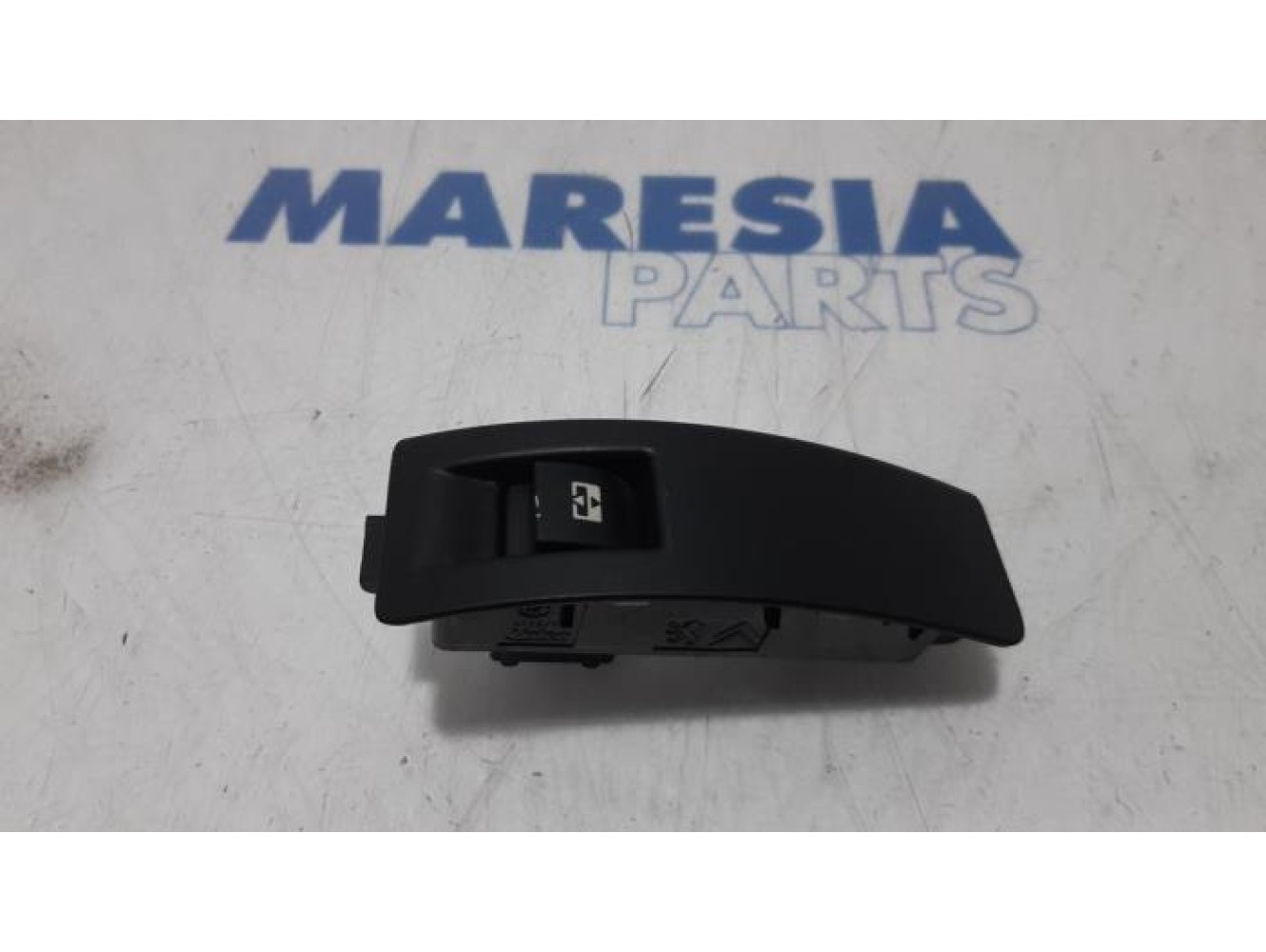 Peugeot - 207 - Switch