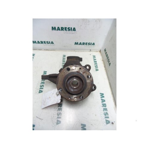 Peugeot - 206 - Knuckle, front right