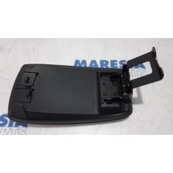 Citroen - DS5 - Armrest