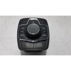 Citroen - DS5 - Panneau de commandes navigation
