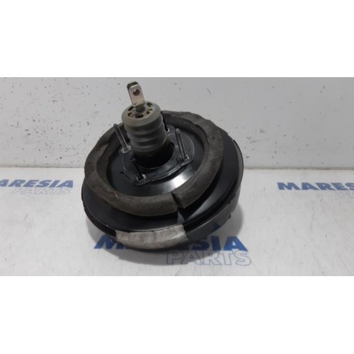 Citroen - DS5 - Brake servo