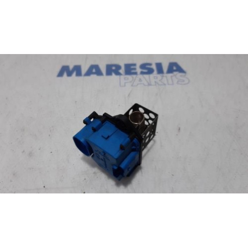 Peugeot - 308 - Cooling fan resistor