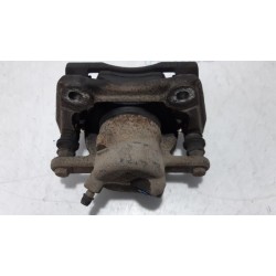 Renault - Clio - Front brake calliper, right