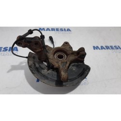 Renault - Clio - Knuckle, front left
