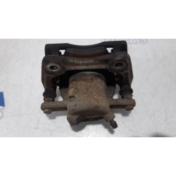 Renault - Clio - Front brake calliper, left