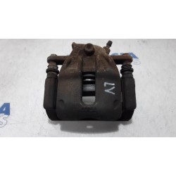 Renault - Clio - Front brake calliper, left