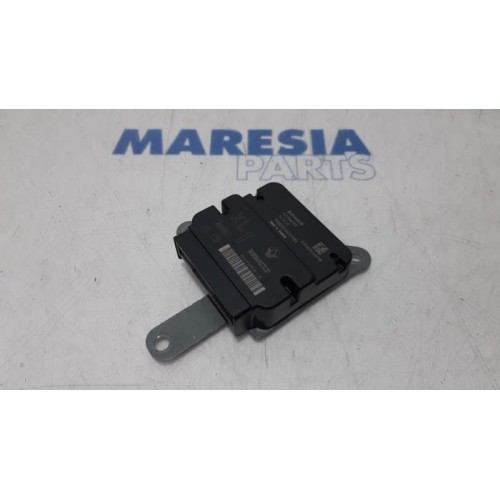 Renault - Clio - Airbag Module