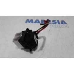 Renault - Clio - Heater resistor