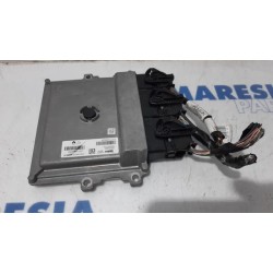 Renault - Clio - Engine management computer