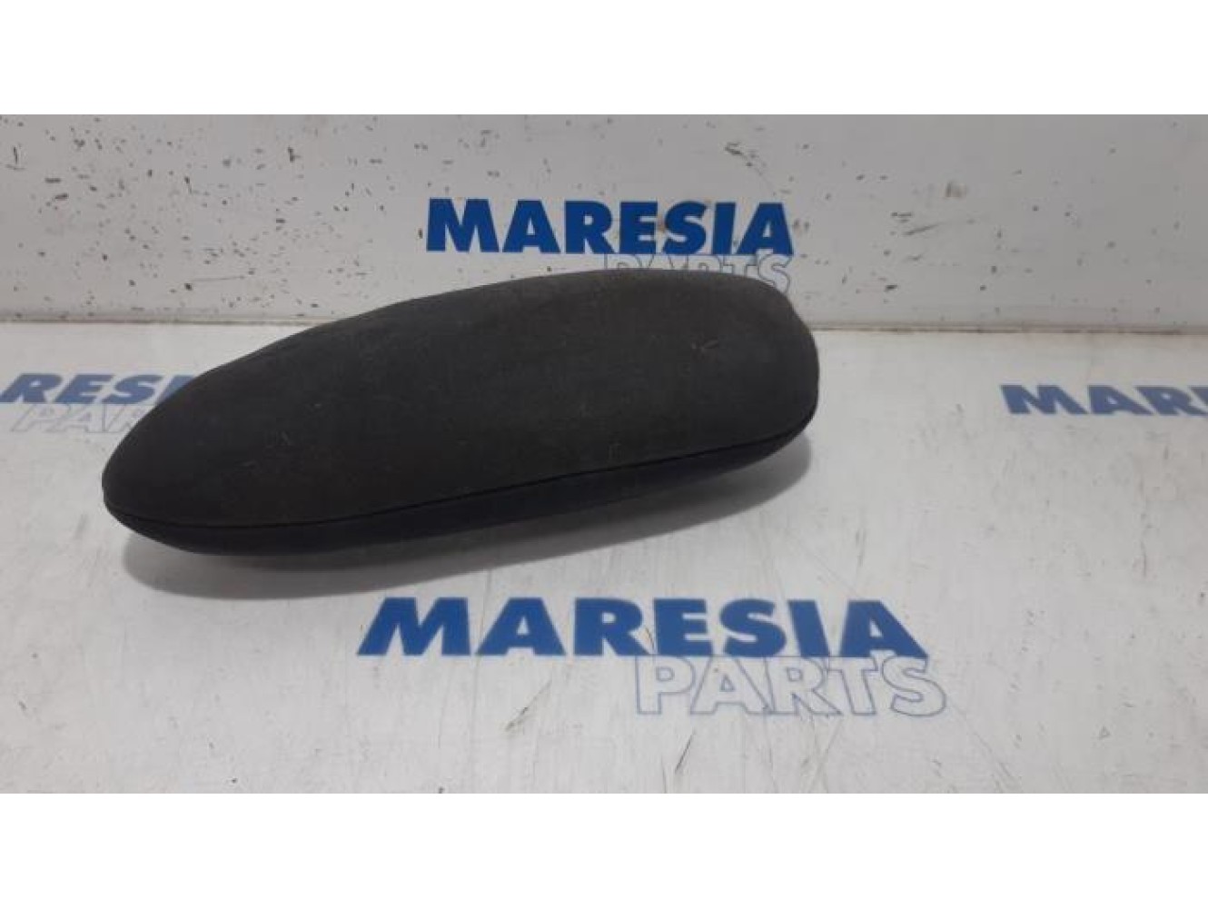 Citroen - C5 - Armrest