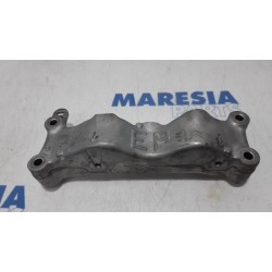 Peugeot - 3008 - Engine mount