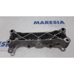Peugeot - 3008 - Engine mount