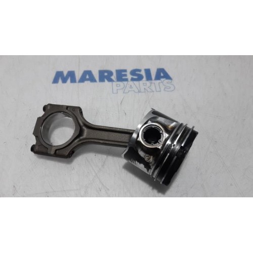 Lancia - Delta - Piston